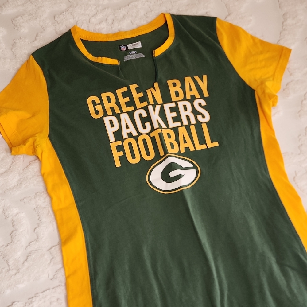 Team Apparel Green and Yellow NFL Women's Shirt